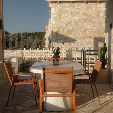Apartment Pharus Boutique In Meganisi With Private Pool & Sea View Vathi (Meganisi)