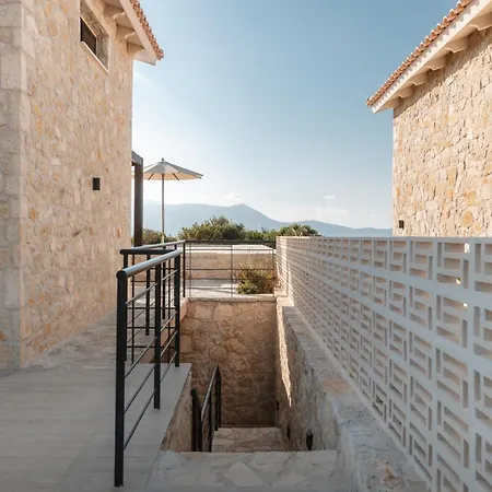 Pharus Boutique In Meganisi With Private Pool & Sea View Apartament Vathi (Meganisi)